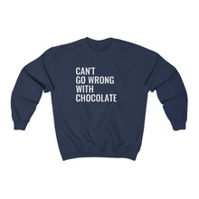 Cargar imagen en el visor de la galería, Can&#39;t Go Wrong With Chocolate: Unisex Heavy Blend™ Crewneck Sweatshirt