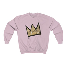 Cargar imagen en el visor de la galería, Paper Crown: Unisex Heavy Blend™ Crewneck Sweatshirt